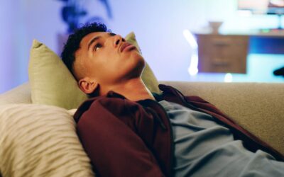 11 Signs Your Past Trauma Is Still Affecting Your Daily Life